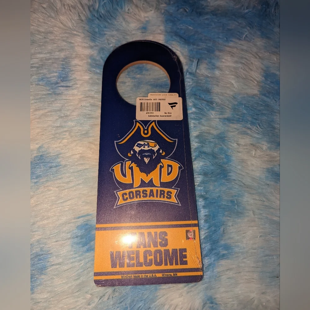 UMass Dartmouth Corsairs 2-Sided Tier Door Hanger - Picture 2 of 15